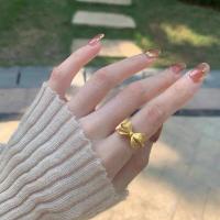 ราคา NOMET แหวนทอง18K ร้านทองพร้อมโบว์เจ้าหญิงหลบหนีเครื่องประดับสตรีอารมณ์สง่างามแหวนทองทราย (17289183955)
