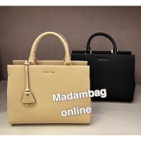 ราคา Charles Keith Large Double Handle Bag กระเป๋าถือใบใหญ่ มีสายสะพายยาว (16327348446)