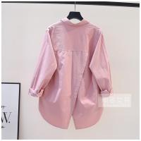 ราคา เสื้อเชิ้ตผ้าฝ้ายสีชมพูเสื้อเชิ้ตแขนยาวทรงหลวมแหวกข้างด้านหลังสำหรับผู้หญิงเสื้อลำลองแบบยาวปานกลางสำหรับฤดูใบไม้ร่วง2023คาร์ดิแกนแฟชั่น (20488648699)