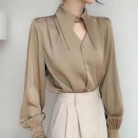 ราคา ชานมแอปริคอทเสื้อเชิ้ตผ้าซาตินคุณภาพสูงคอวีเรียบหรูสำหรับผู้หญิงเสื้อสไตล์ฮ่องกง (20965304664)