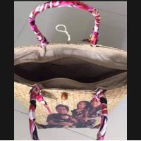 ราคา กระเป๋า สาน กระเป๋ากระจูดสกรีนรูป ชื่อ บุมุมหนังพร้อมผ้าพันหู ใบใหญ่ปากกว้าง 17 นิ้ว ฐาน กว้าง 9x9 นิ้ว สูง 10 นิ้ว (14920057720)