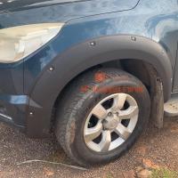 ราคา คิ้วล้อ TRAILBLAZER 2012 2021 สีดำด้าน (20384714059)