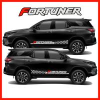 ราคา TOYOTA Fortuner สติ๊กเกอร์แต่งลายโคลนชายประตูฟอร์จูนเนอร์ ชุดแต่งฟอร์จูนเนอร์ สติ๊กเกอร์ซิ่ง สติ๊กเกอร์ติดรถ sticker สอบถามเพิมทางแชท (20943601777)