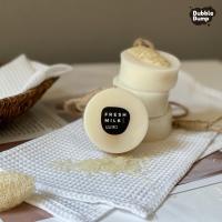 ราคา Fresh Milk นมสด SOAP SCRUB สบู่น้ำนมข้าวใยบวบ สบู่สครับ ขัดผิว พร้อมบำรุง ขนาด 150 กรัม by Bubble Bump (12576635294)