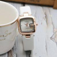 ราคา GOGOEY นาฬิกาควอทซ์สำหรับผู้หญิงสายหนังแฟชั่นนาฬิกาผู้หญิงเรียบง่ายทรงสี่เหลี่ยมหรูหราน้ำหนักเบา4465 (18766165409)