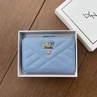 ราคา กระเป๋าสตางค์ LYN ใบกลาง หน้ากระเป๋ามีโลโก้แบรนด์ดูดีมากค่ะ รีบมาตำกันน้าา (15631572909)