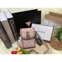 ราคา กระเป๋าใส่โทรศัพท์ Guess เกรสทรงกล่อง สายหนัง สะพายข้าง (11285304903)