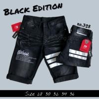 ราคา กางเกงยีนส์ขาสั้น เป้าซิป สีดำฟอกสะกิด แถบขาว ปักอักษร no 328 (17552213447)