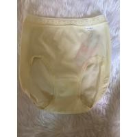 ราคา กางเกงในวาโก้ รูปแบบครึ่งตัว รุ่น WU3687 Wacoal Half Dear Hip Shorts Panty (17882153266)