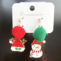 ราคา พร้อมส่ง ต่างหูจีน ตุ้มหูซานตาคลอส สำหรับธีมปีใหม่ และ ตรุษจีน เร็วๆนะออเจ้า by WPW open (21050142193)