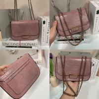 ราคา กระเป๋าสะพายได้สองแบบ ck งานตามหา สุดจึ้ง หนังcroc พร้อมส่ง (20500091711)