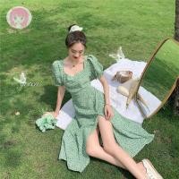 ราคา ชุดเดรสสีเขียว แขนตุ๊กตา คอสี่เหลี่ยม ลายดอกไม้ ผ่าหน้าสไตล์เกาหลี พร้อมส่ง D923 (19135821059)
