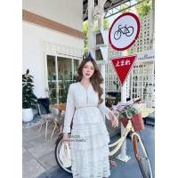 ราคา ป้าย Chalita เดรสยาวแขนยาวงานปักฉลุ ลูกไม้ทั้งชุดแต่งระบายชั้นๆ สวบงาม (20005428048)