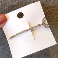ราคา lovemango กิ๊บขนนกโลหะผสม Rhinestone กิ๊บสำหรับผู้ใหญ่ กิ๊บผ้า Mermaid Scissors Comb Feather Rhinestone alloy Side Hairpin Adult Top Clip Hairpin Headdress (5855864428)
