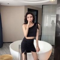 ราคา ชุดเซ็ท เสื้อ กระโปรง สายมัดโบว์หรือไม่มัดก็ได้ ได้ 2 สไตล์ ชุดสีแดง เนื้อไหมพรมยืดได้เยอะ 11113 (14866199675)