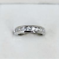 ราคา แหวนพลอยเพทายฟ้า แหวนแถวฝังล็อค พลอยแท้ เงินแท้ 925 (20110367030)