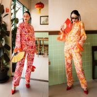 ราคา เซต 2 ชิ้น เสื้อคอจีนแต่งขนนก กางเกงขายาว ลายกราฟิก VSHOP (17318468506)