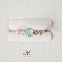 ราคา Meena Gems แหวนพลอยแท้มรกต ตัวเรือนเงินแท้925ชุบพิงค์โกวล แหวนพลอยแท้เสริมดวง พลอยประจำเดือน (20386110574)
