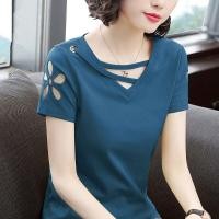 ราคา เสื้อยืดแขนสั้นของผู้หญิงเสื้อทรงหลวมคอวีสีดำลายฉลุสำหรับฤดูร้อน (10162143871)