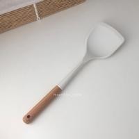 ราคา พร้อมส่ง ตะหลิวซิลิโคน ทัพพี กระบวย ที่คีบอาหาร ซิลิโคน สีขาวมินิมอล ด้ามจับไม้ (12363315158)