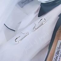 ราคา พร้อมส่ง ต่างหูเงินแท้ S925 รุ่น Pin ต่างหูเข็มกลัด สีเงิน เงินแท้ทั้งชิ้น Silver925 ต่างหูผู้ชาย ต่างหูผู้หญิง ตุ้มหูเงินแฟชั่น (21030479073)