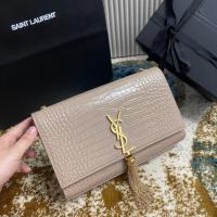 ราคา YSL YvesSaintlaurent MEDIUM KATE TASSEL IN CROCODILE EMBOSSED LEATHER (21228033585)