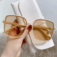 ราคา แว่นตาแฟชั่น แว่นตากันแดด ทรงฮิตตลอดกาล ดาราใส่ สวยสับระดับตัวแม่ (21233587814)