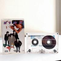 ราคา ชาตรี รวมเพลงฮิต ม้วนเทปเพลงคาสเซ็ท ชาตรี 1 2 (21242101902)