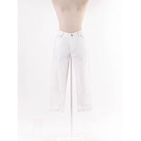 ราคา mango กางเกงยีนส์สีขาว พับชายขากางเกง กระดุมซิปหน้า ป้ายแบรนด์ระบุไซส์ EUR 38 Preloved (20615462153)