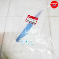 ราคา แผ่นประดับไฟหน้าด้านขวา รหัส 64505 K97 T00YB สำหรับรถรุ่น HONDA PCX150 ปี 2019 อะไหล่แท้เบิกศูนย์ 100 (20223355793)