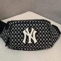 ราคา MLB กระเป๋าคาดเอวดอกไม้ NY แยงกี้สตรีทแฟชั่นกระเป๋าคาดอกสไตล์ยุโรปและอเมริกาแบรนด์แฟชั่นที่นิยมในโลกออนไลน์ชายและหญิงกระเป๋าสะพายข้างสไตล์เกาหลี (20188113725)