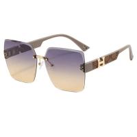 ราคา LIMRJ แว่นกันแดดกรอบสี่เหลี่ยมขนาดใหญ่สำหรับสุภาพสตรีแว่นกันแดดป้องกันรังสียูวีแว่นกันแดดแฟชั่น (19938389255)