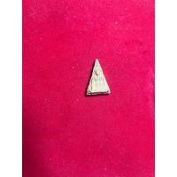 ราคา พระนางพญา พิษณุโลก พิมพ์เข่าโค้ง (19715085791)