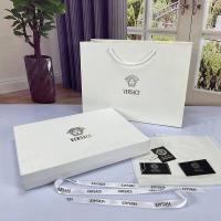 ราคา VERSACE กระเป๋าใส่กระดาษห่อสำหรับถุงซานตากล่องน้ำหอมผ้าพันคอริบบิ้นถุงหูรูด (18069675805)