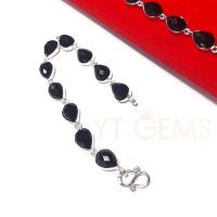 ราคา สร้อยข้อมือนิล หยดน้ำ สร้อยข้อมือเงินแท้ ชุบทองคำขาว พลอยนิลแท้ ทรงหยดน้ำ YTG 11708 (16089605172)