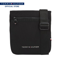 ราคา Tommy Hilfiger กระเป๋าคล้องไหล่ผู้ชาย รุ่น AM0AM11547 BDS สีดำ (21022033609)