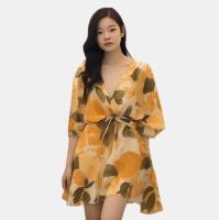 ราคา Closet Crush V neck mini wrap dress with long puff sleeve and flower printed Yellow เดรสคาดตัวทรงคอวีแบบแขนยาวพอง (20929406848)