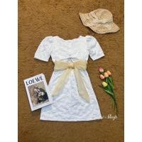 ราคา cha nee shop เดรสแหวกหลังผูกโบว์ เดรสแขนสั้น แขนพองอกโบว์ (20562787343)