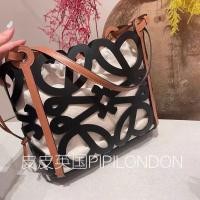 ราคา LOEWE Pippi UK Loewe 2022 New Hollow Vegetable Basket Grass Basket Bag (20329796145)