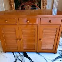 ราคา Sukthongแพร่ ตู้วางรองเท้าไม้สัก ตู้วางทีวี 45x120สูง90ซม ตู้เอนกประสงค์ ตู้ไม้สัก ตู้โชว์ทีวี 3ประตู 3ลิ้นชัก สีสักน้ำตาลส้มเคลือบเงา SUKP 591 (20835619431)