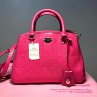 ราคา กระเป๋าถือ COACH แท้ ทรงถัง หนังแก้วลาย C มีตำหนิที่หนัง ลดราคาขาดทุน COACH 35191 SIGNATURE PATENT LEATHER MINI MARGOT CARRYALL BAG Pink Ruby Clearance (20937530435)