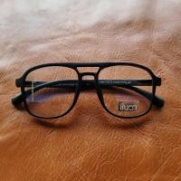 ราคา กรอบแว่นสายตา แว่นวินเทจ แว่นชินตา รุ่น Bar Pas ทรงตี๋ใหญ่ กรอบพลาสติก สีขาว สีดำ วัสดุพรีเมี่ยม สวมใส่สบาย เลนส์ใส ตัดเลนส์สายตาได้ดี (16230920346)