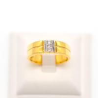 ราคา Happy Jewelry แหวนเพชรแท้ชาย ประดับด้วยเพชรเรียงกัน 3 เม็ด ทองแท้ 9k 37 5 เพชรเกสร MR111 (20997231874)