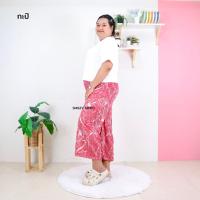 ราคา 947 กางเกง 8 ส่วน ขายาว สาวอวบ สาวพลัสไซส์ ลายหินอ่อน ไซส์ใหญ่ ผ้าหนังไก่ ใส่สบาย (20742671387)
