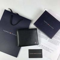 ราคา กระเป๋าสตางค์ ใบสั้น TOMMY HILFIGER Short Wallet กระเป๋าสตางค์ใบสั้น ภายในมีช่องใส่บัตรหลายช่อง ช่องใส่ธนบัตร 2 ช่อง (1276890567)