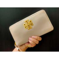 ราคา พร้อมส่ง Tory Burch Britten ZIP Continental กระเป๋าสตางค์ผู้หญิง โลโก้เหล็กสีทอง แบบซิปรอบ (10055574870)
