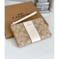 ราคา COACH คล้องมือ Size S แบบ 1 ซิป Signature Coated Canvas with Leather Stripe (18650043839)