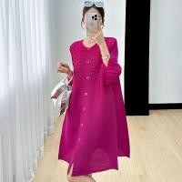 ราคา Issey Miyake 2023 ชุดเดรสมิยาเกะสำหรับผู้หญิงรุ่นใหม่ฤดูร้อนเสื้อคาร์ดิแกนทรงหลวมแขนบานจีบลูกปัดระดับไฮเอนด์กระโปรงยาวปานกลาง (19876862557)