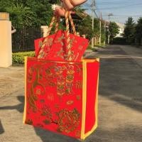 ราคา พร้อมส่ง กระเป๋าผ้ากำมะหยี่จีนใส่ส้มมงคล ทรงสี่เหลี่ยม ถุงผ้าสีแดง ถุงใส่ส้มตรุษจีน ถุงใส่ส้มมงคล (16922862190)