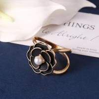 ราคา 1ชิ้นผ้าพันคอผ้าไหมหัวเข็มขัดมุกหัวเข็มขัดตกแต่งผ้าคลุมไหล่ลายดอกคาเมลเลียที่เรียบง่ายและทันสมัยเข็มขัดติดที่มุมเสื้อยืด (21119212035)